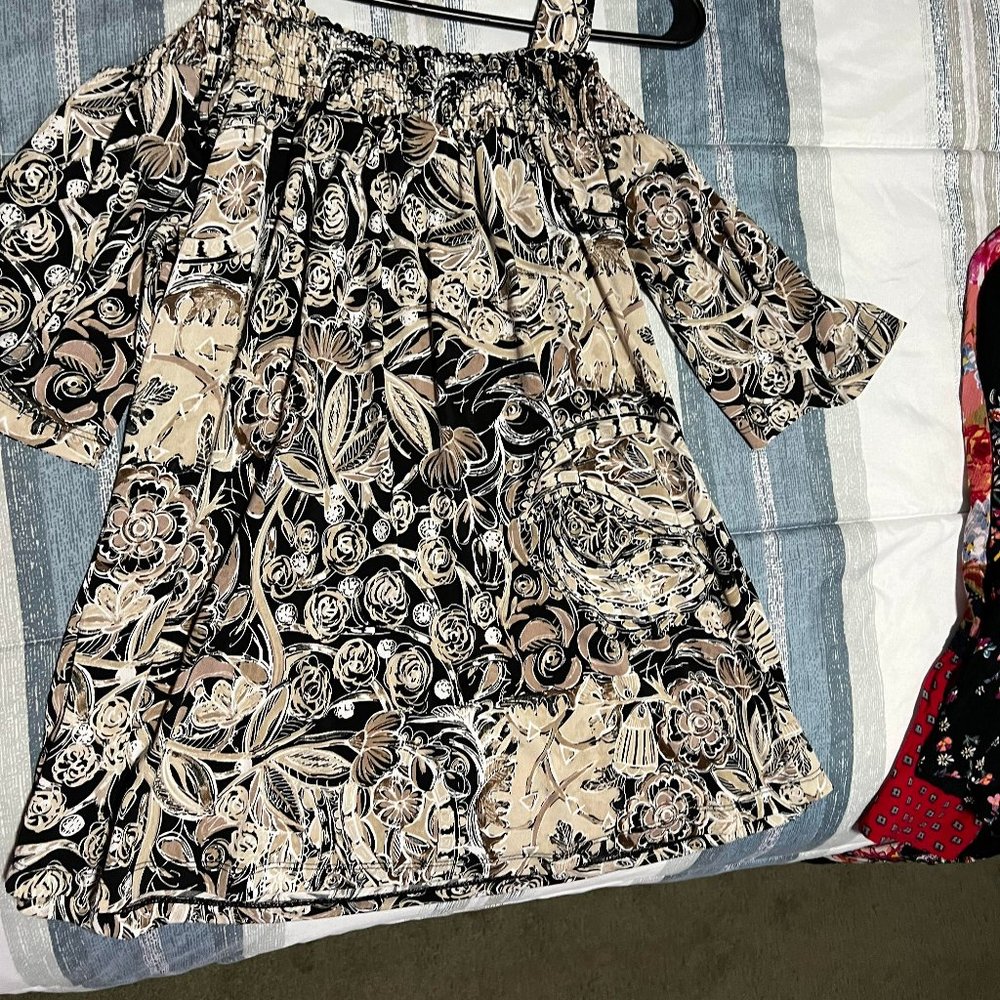 Susan Graver Size Small Women's shirt